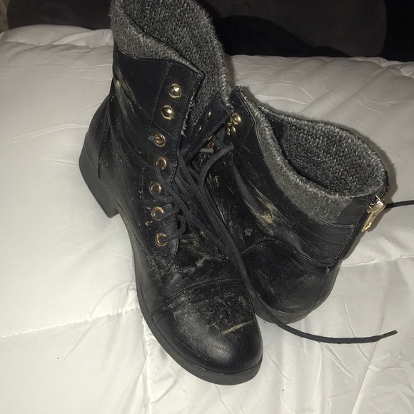 Shoes - Black Combat Boots : size 8
